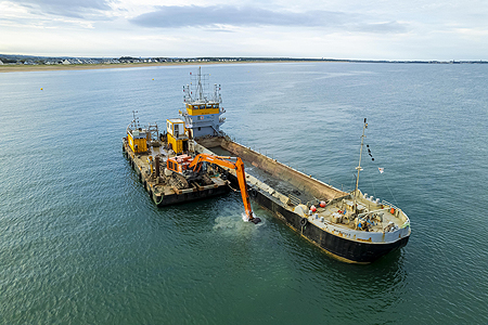 Travaux d'agrandissement du port