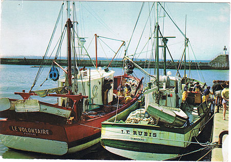 Le Volontaire et le Ribis au port
