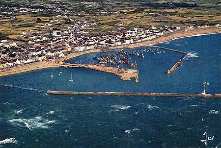 Le port (vue aérienne)