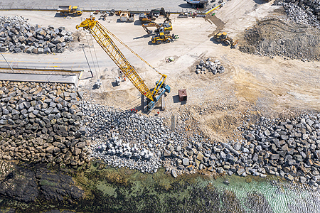 Travaux d'agrandissement du port