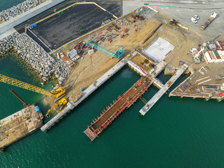 Travaux d'agrandissement du port