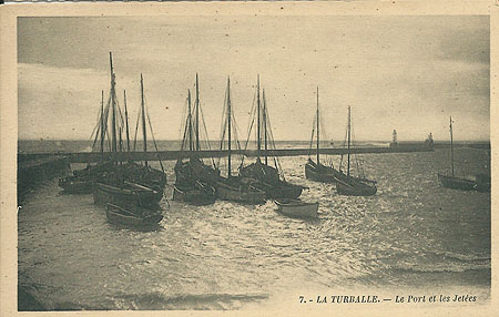 Le port et les jetées