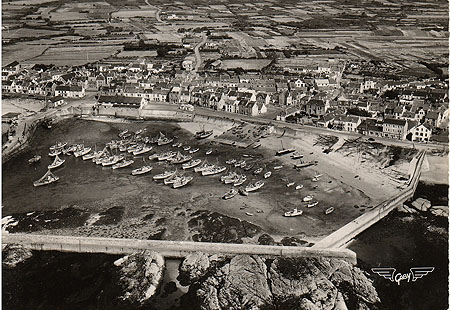 Le port à marée basse vu du ciel