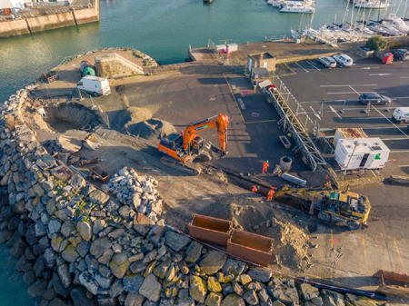 Travaux d'agrandissement du port