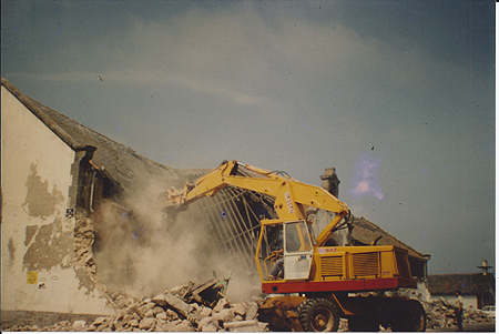 Destruction de l'ancienne criée