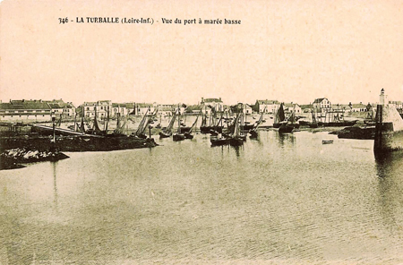 Le port à marée basse