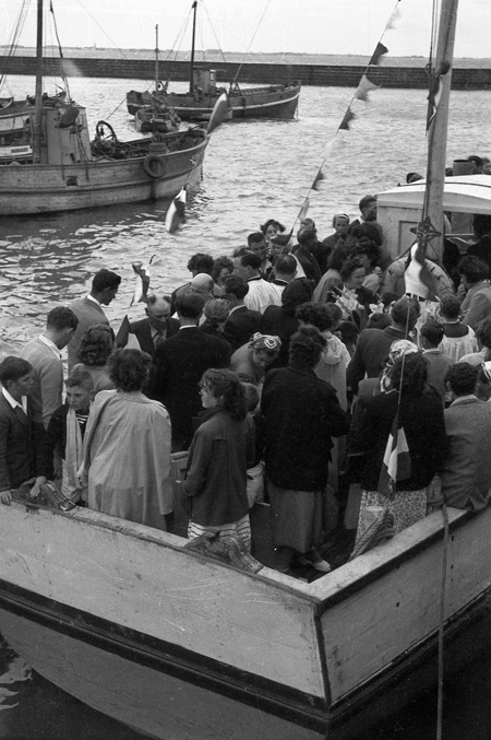 Sortie de la Sainte Anne