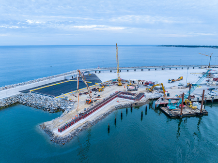 Travaux d'agrandissement du port