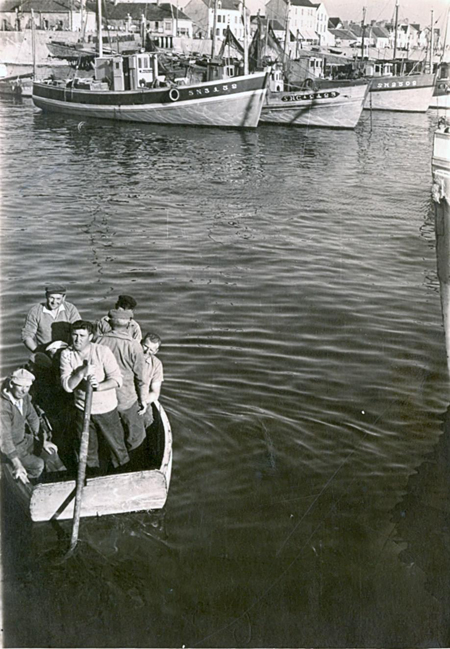 Dans le port à la godille