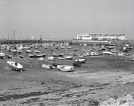 Le port à marée basse