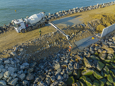 Travaux d'agrandissement du port
