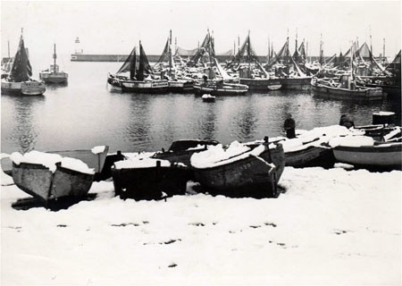 Le port sous la neige