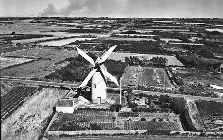 Vue aérienne du Moulin de Kerbroué