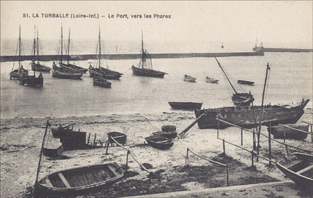 Le port, vers les phares
