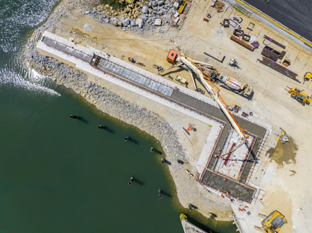 Travaux d'agrandissement du port