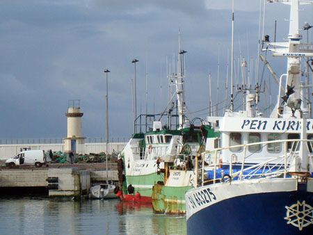 Bateaux de pêche dans le bassin de Garlahy