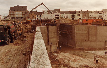 Construction de la première darse