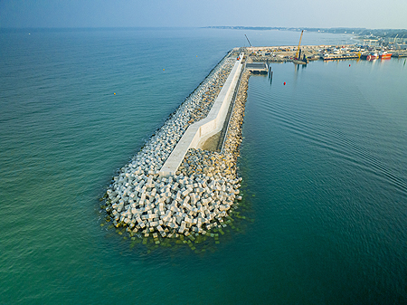 Travaux d'agrandissement du port