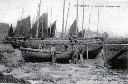 Le grand port à marée basse