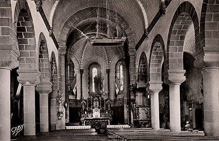 Intérieur de l'église de Trescalan