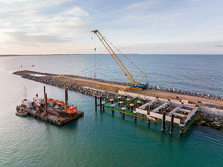 Travaux d'agrandissement du port
