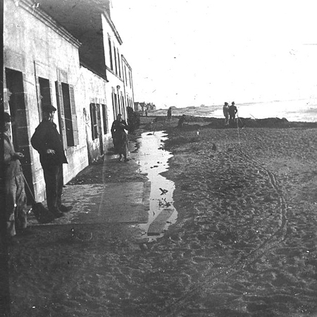 Quai et plage de La Turballe