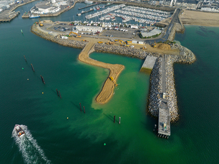 Travaux d'agrandissement du port