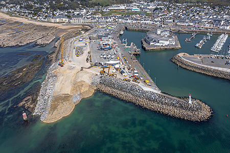 Travaux d'agrandissement du port